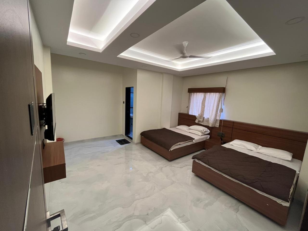 Hotel Sai Sandesh Ширди Екстериор снимка